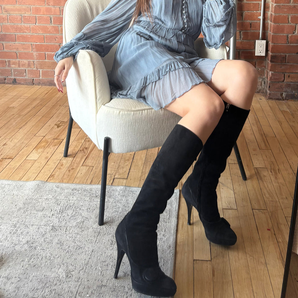 Louis Vuitton Suede Boots - Women's 40