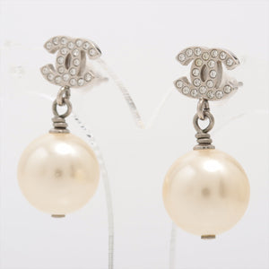 Chanel CC Pearl Drop Earrings Silver (Costume Jewellery)
