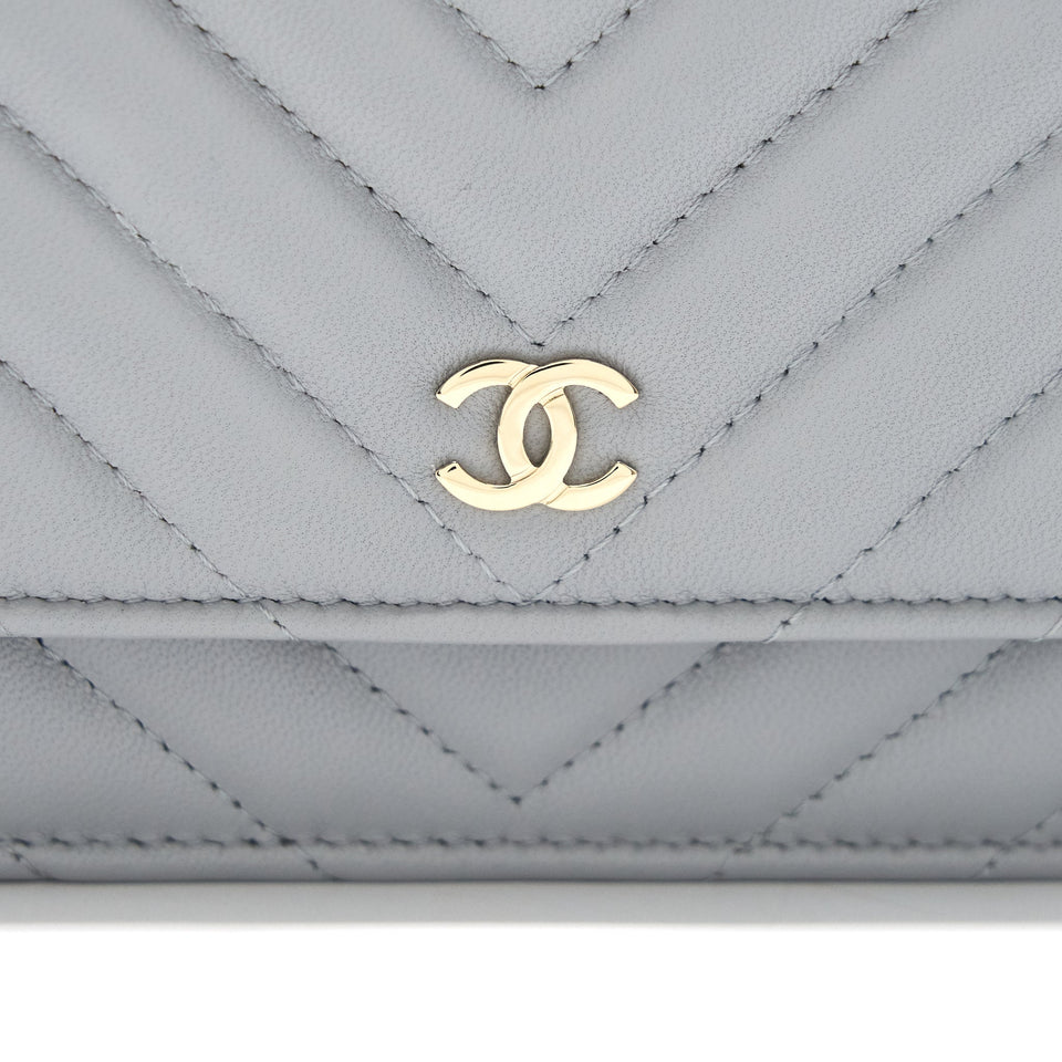 Chanel Wallet On Chain 20c Light Grey L