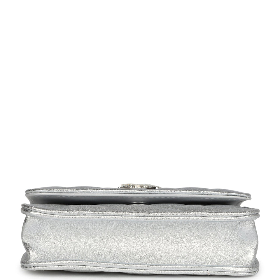 Chanel Crystal CC Walk Of Fame Clutch Wallet Silver Metallic Goatskin Silver Hardware