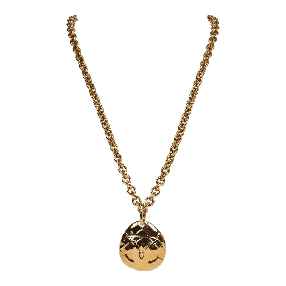 Chanel Vintage 24K Gold Plated CC Quilted Oval Pendant Necklace