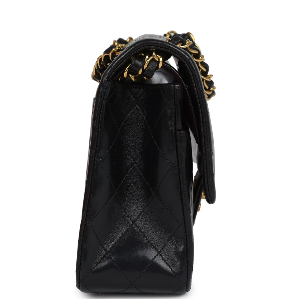 Chanel Vintage Medium Classic Double Flap Bag Black Lambskin Gold Hardware