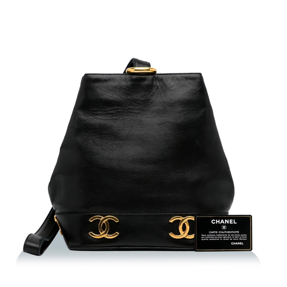 Chanel CC Calfskin Shoulder Bag (SHG-XaxMuh)