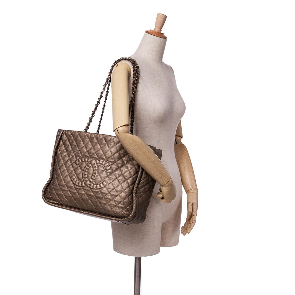 Chanel CC Quilted Calfskin Istanbul Tote