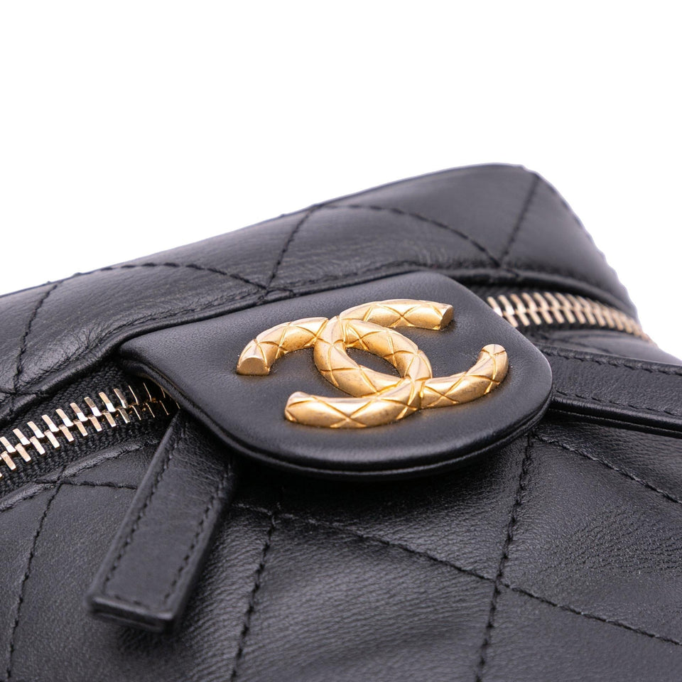 Chanel CC Quilted Calfskin Vanity Case with Chain