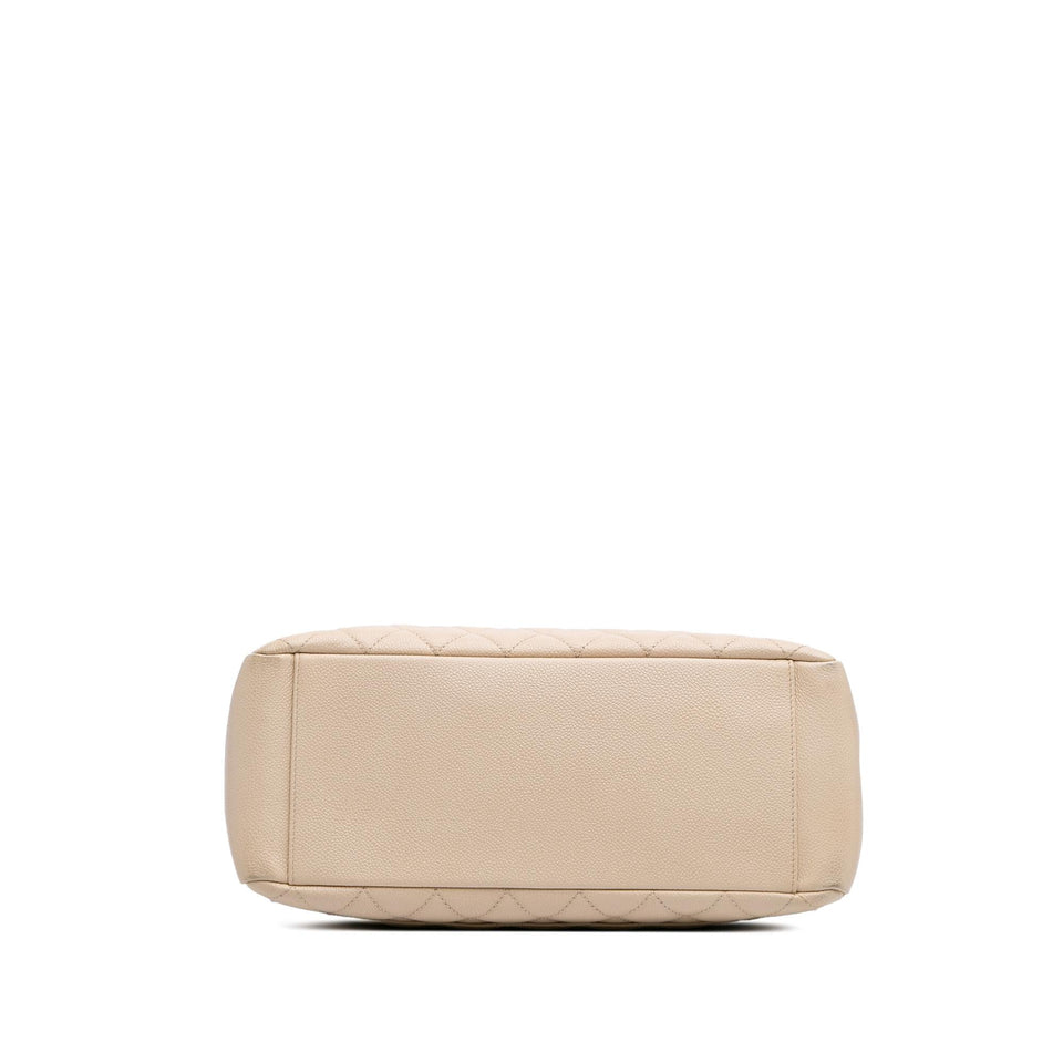 Chanel Caviar Grand Shopping Tote