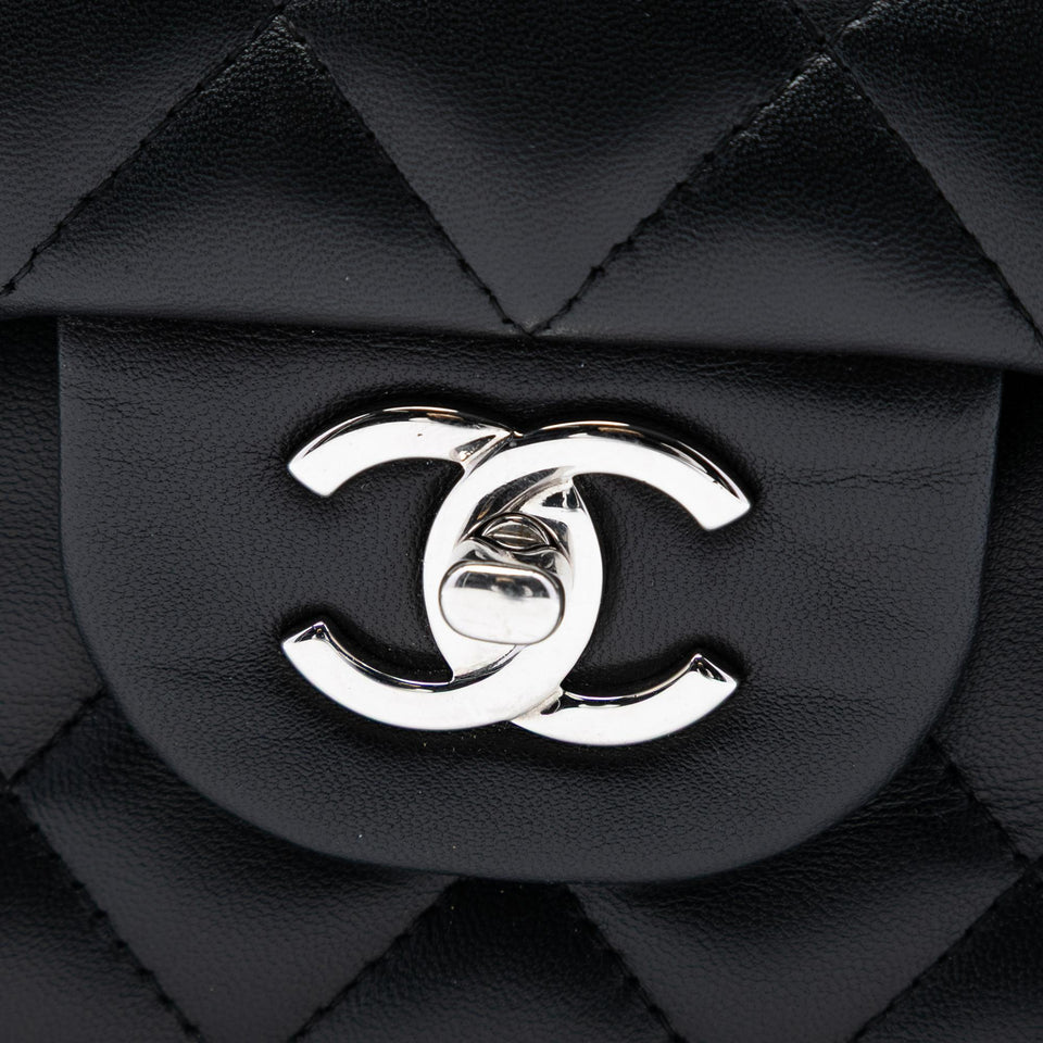 Chanel Jumbo Classic Lambskin Double Flap