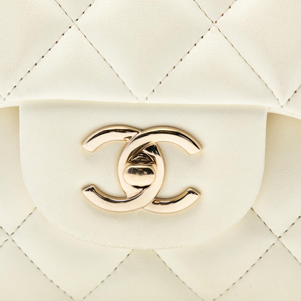 Chanel Jumbo Classic Lambskin Double Flap