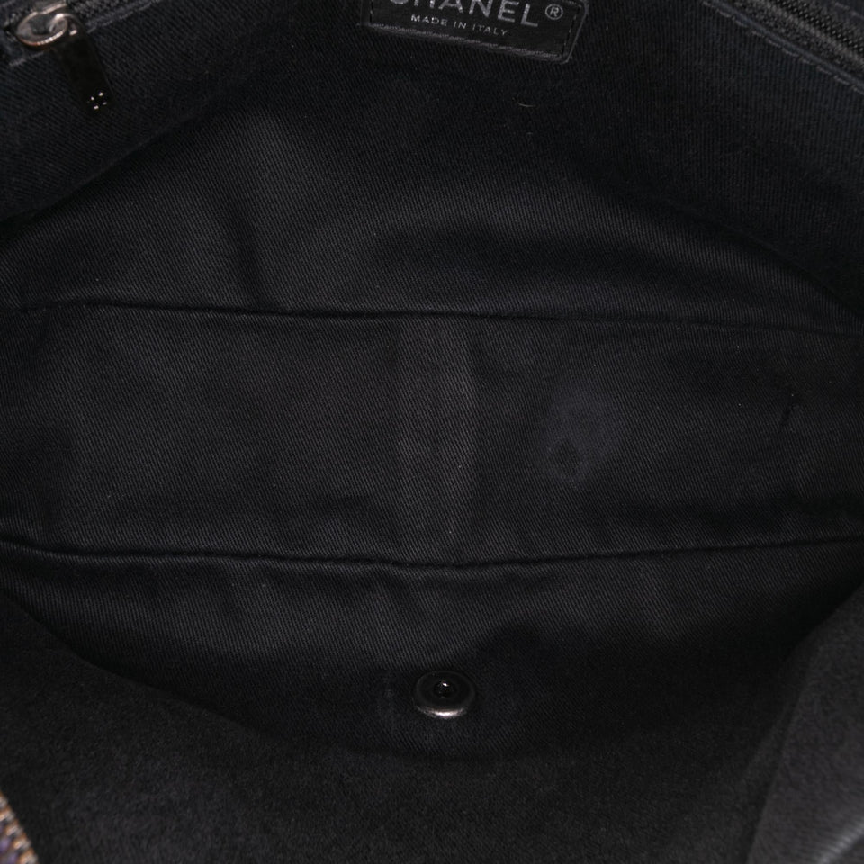 Chanel Jumbo Quilted Iridescent Caviar Easy Flap