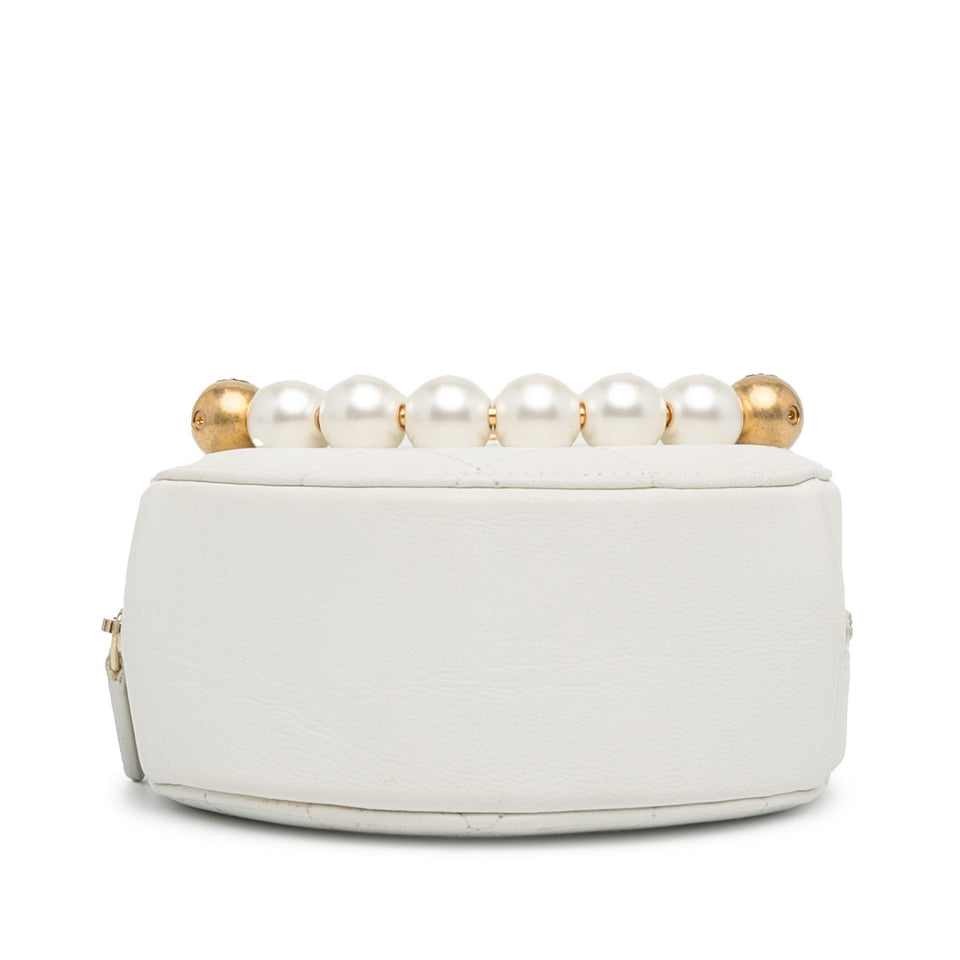 Chanel Lambskin Pearl Round Clutch with Chain (SHG-eBDOPl)