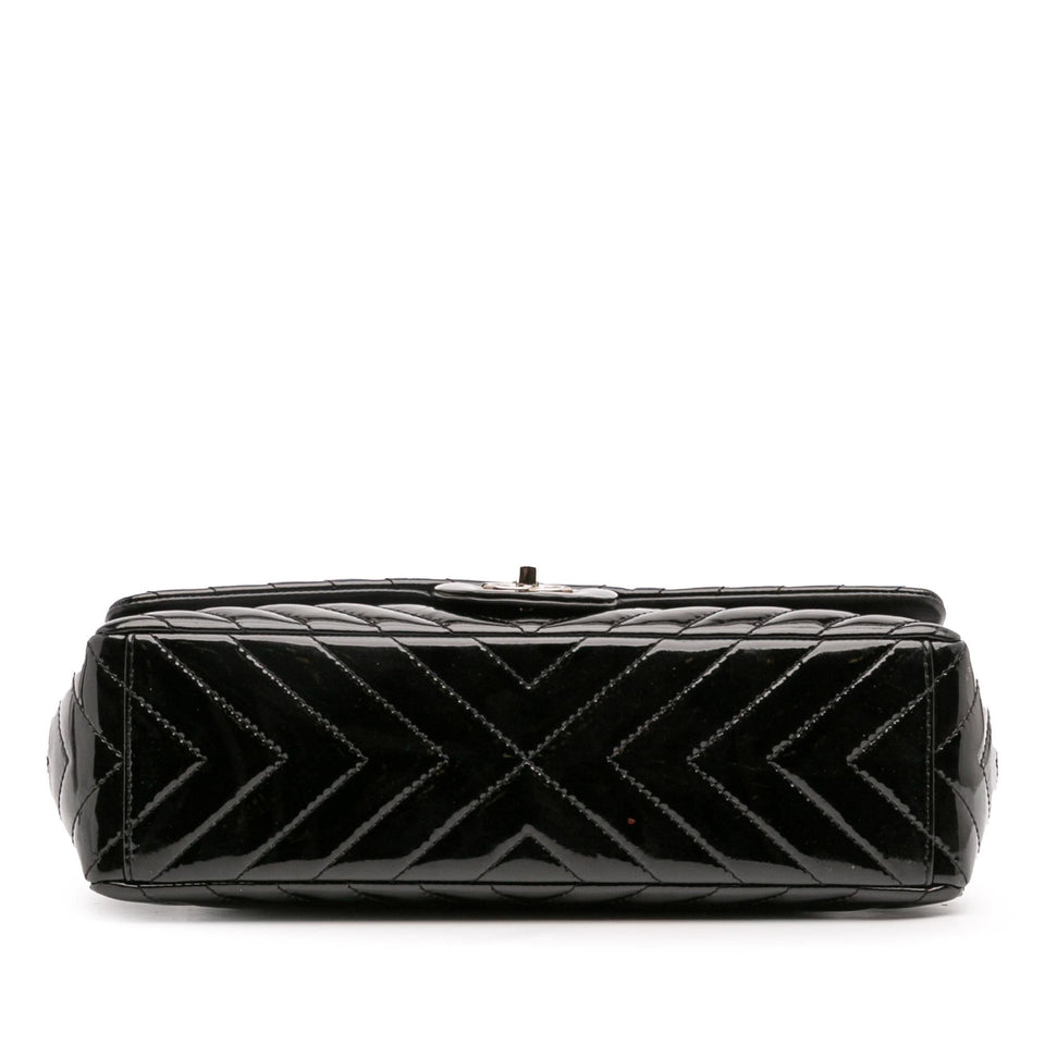 Chanel Maxi Classic Chevron Patent Single Flap