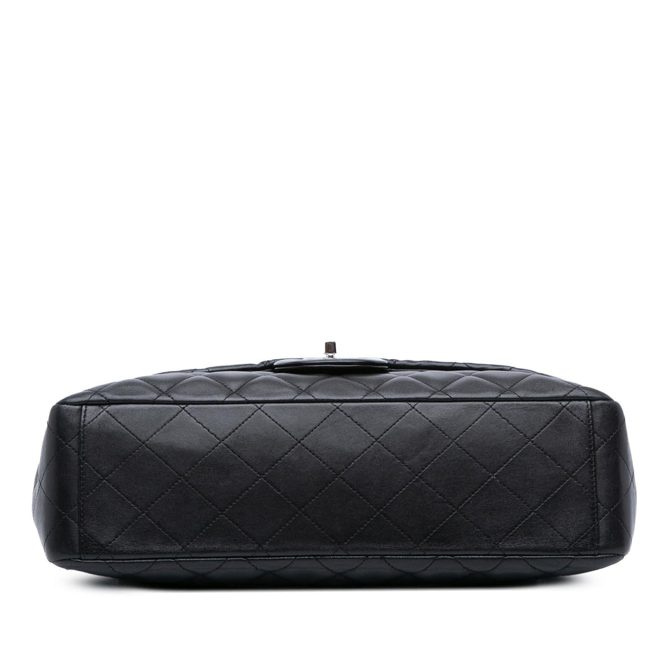 Chanel Maxi Classic Lambskin Single Flap