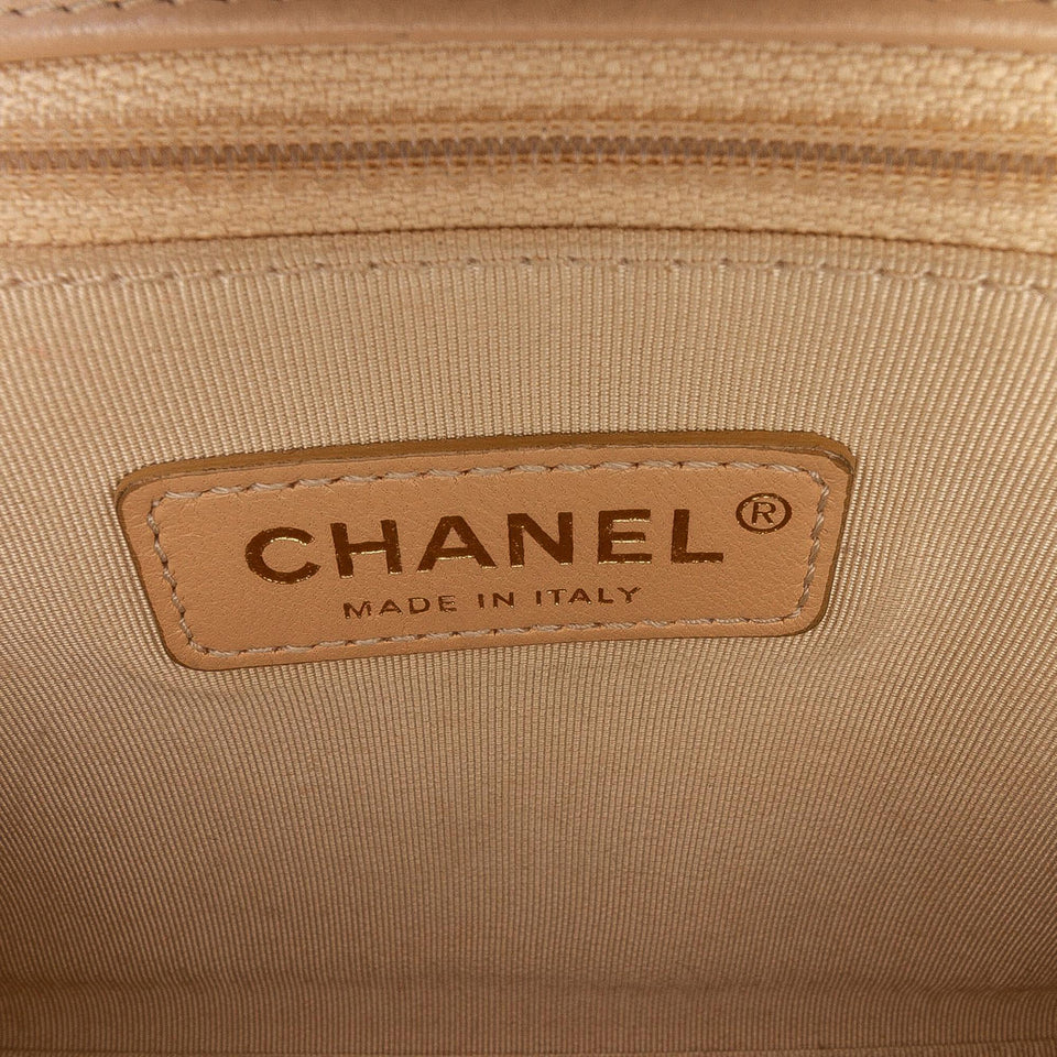 Chanel Medium Quilted Calfskin Label Click Flap