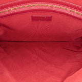 Chanel Medium Quilted Lambskin O Case Clutch (SHG-wDy0Mj)