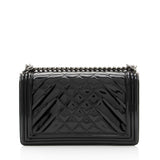 Chanel Patent Leather Chevron New Medium Boy Bag (SHF-jPhBdY)