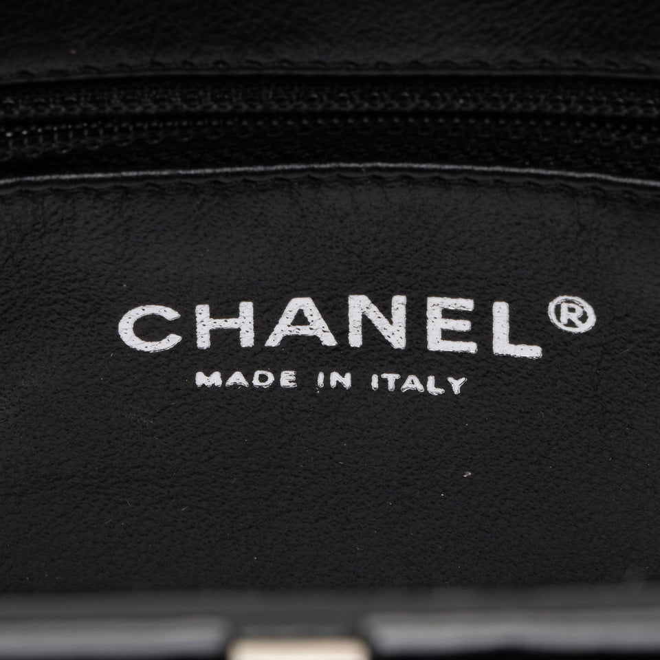 Chanel Patent Leather Timeless Clutch (SHF-QRt3pK)