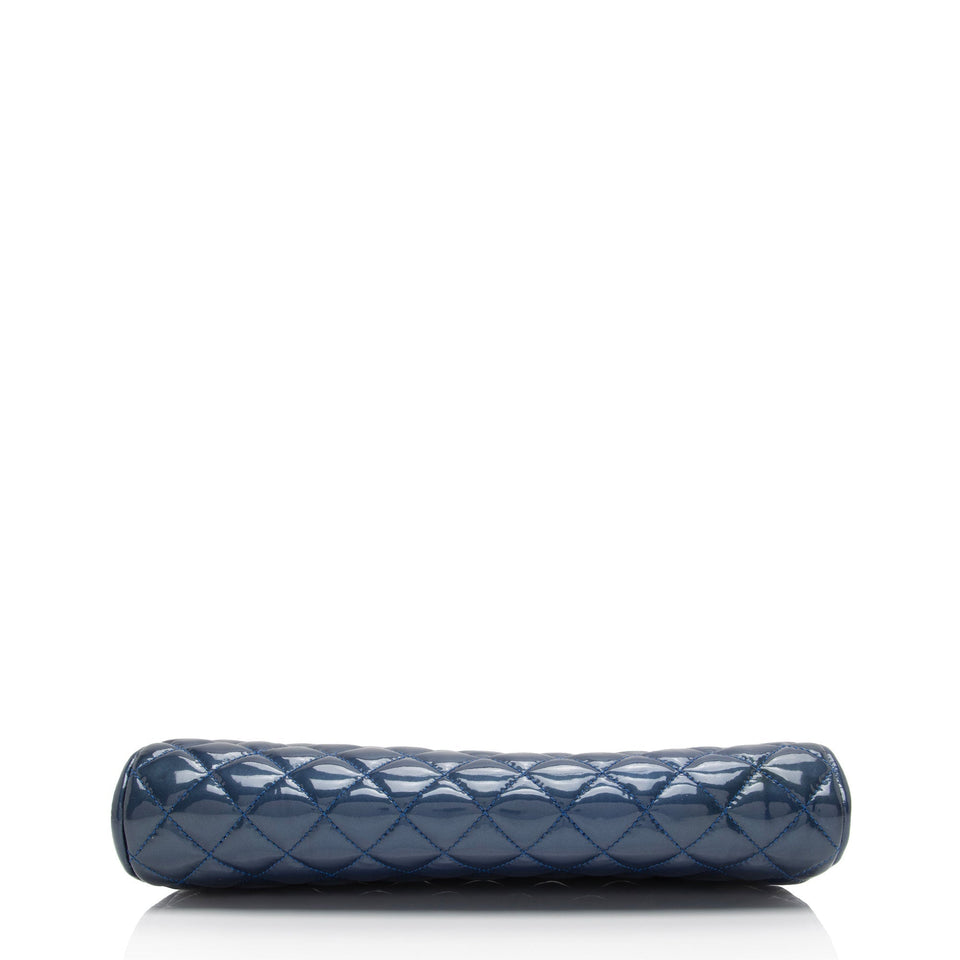 Chanel Patent Leather Timeless Clutch (SHF-UYzBin)