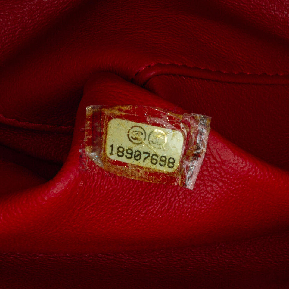Chanel Quilted Lambskin Flap Clutch with Chain (SHG-w0bGwq)