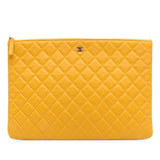 Chanel Quilted Lambskin O Case Clutch (SHG-d1f50a)