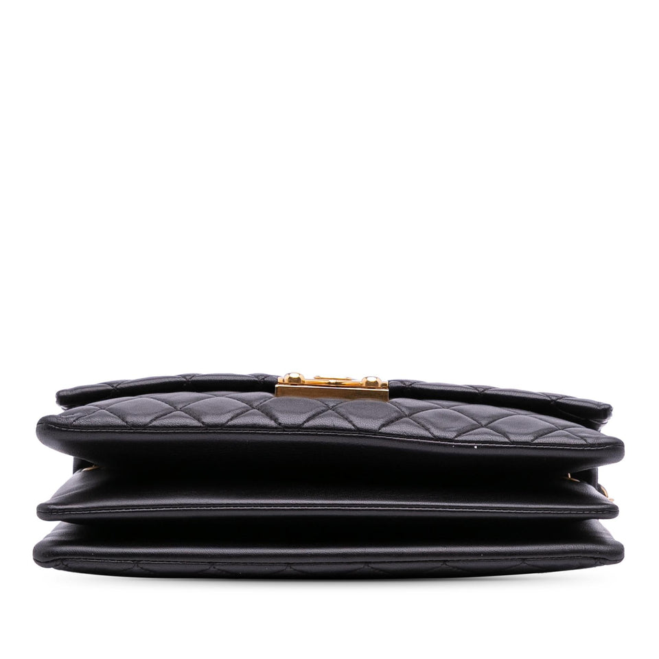 Chanel Quilted Lambskin Pagoda Accordion Flap