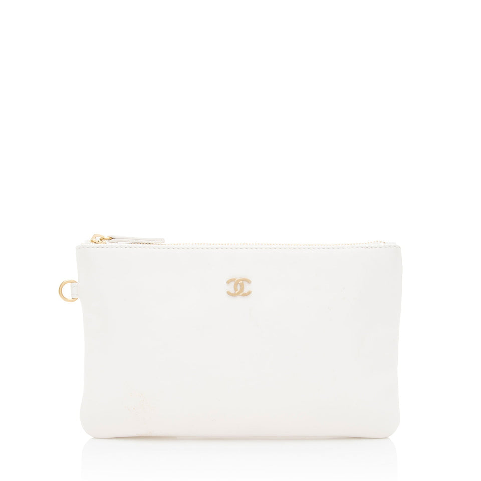 Chanel Shiny Calfskin Small Chanel 22 Pochette