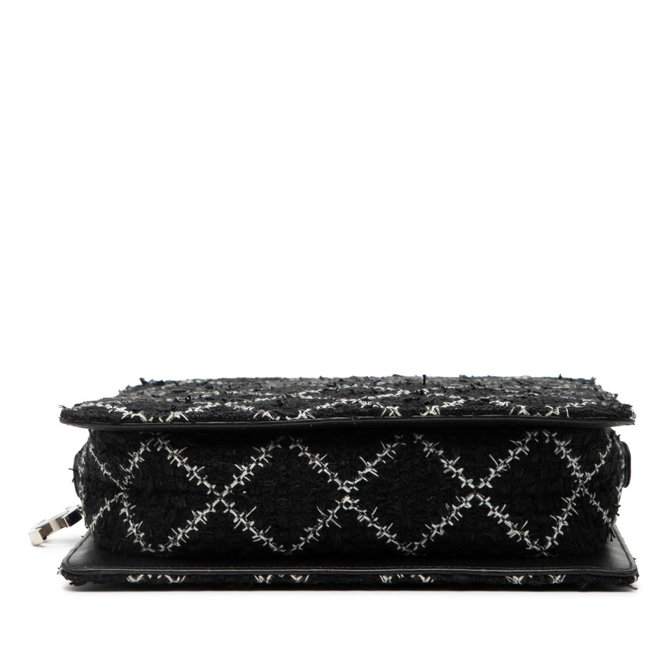 Chanel Tweed and Resin Zipped Chain Shopping Bag