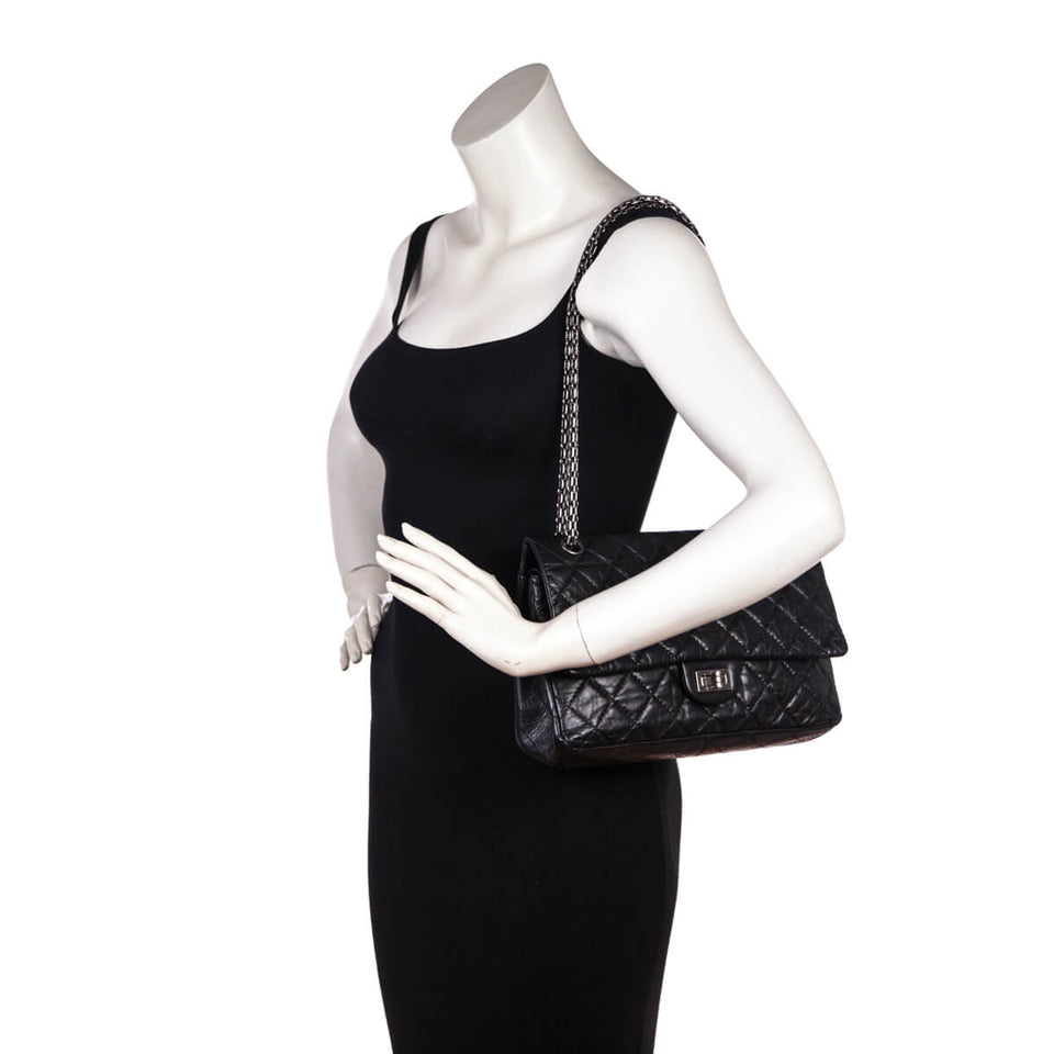 Chanel Black Quilted Aged Calfskin 2.55 Reissue 226 Flap Bag