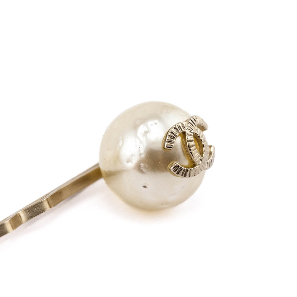 Chanel Faux Pearl CC Hair Pin Set
