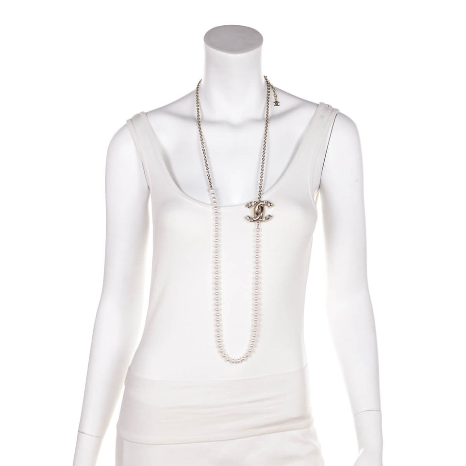 Chanel Faux Pearl & Chain CC Necklace