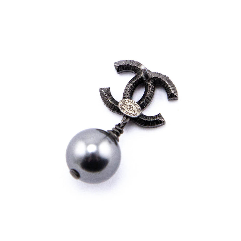 Chanel Gray Faux Pearl & Strass CC Drop Earrings