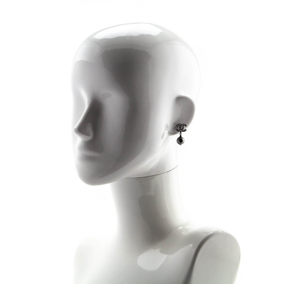 Chanel Gray Faux Pearl & Strass CC Drop Earrings