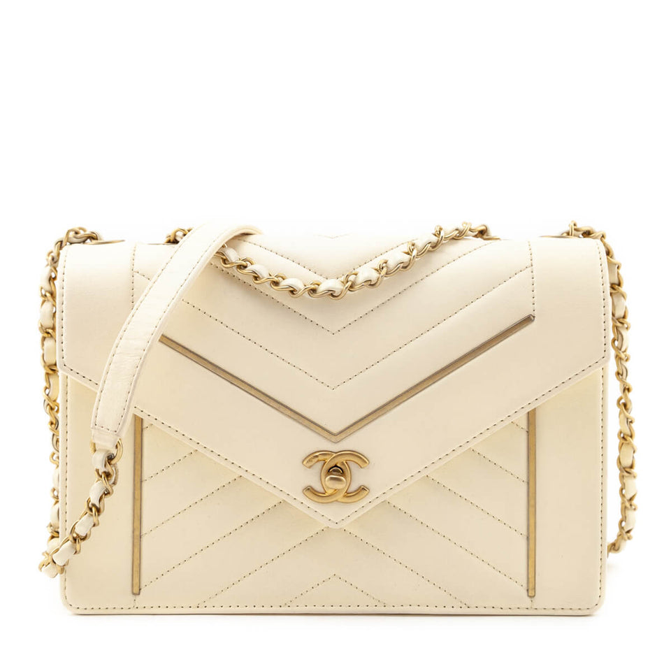 Chanel Ivory Lambskin Reversed Chevron Quilted Flap Bag