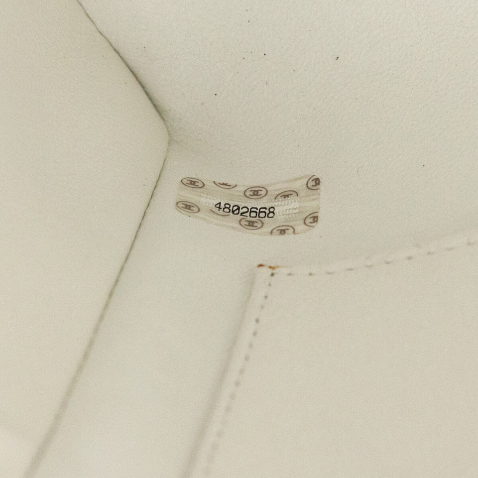 Chanel White Quilted Lambskin Vintage CC Tote Bag