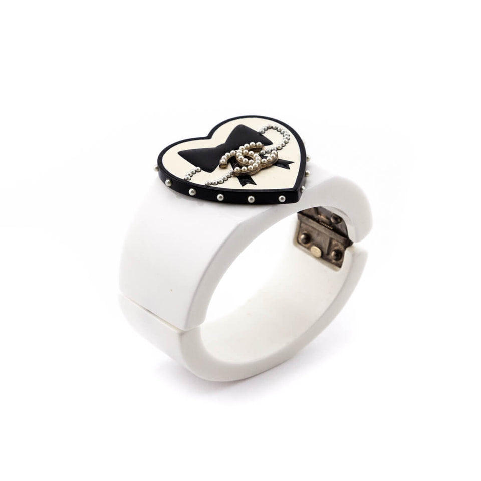 Chanel White & Black Valentine Heart Resin Cuff