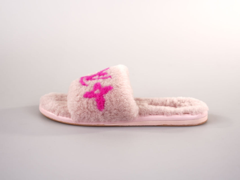 Louis Vuitton Shearling Magnetic Flat Mule 38 Rose Clair
