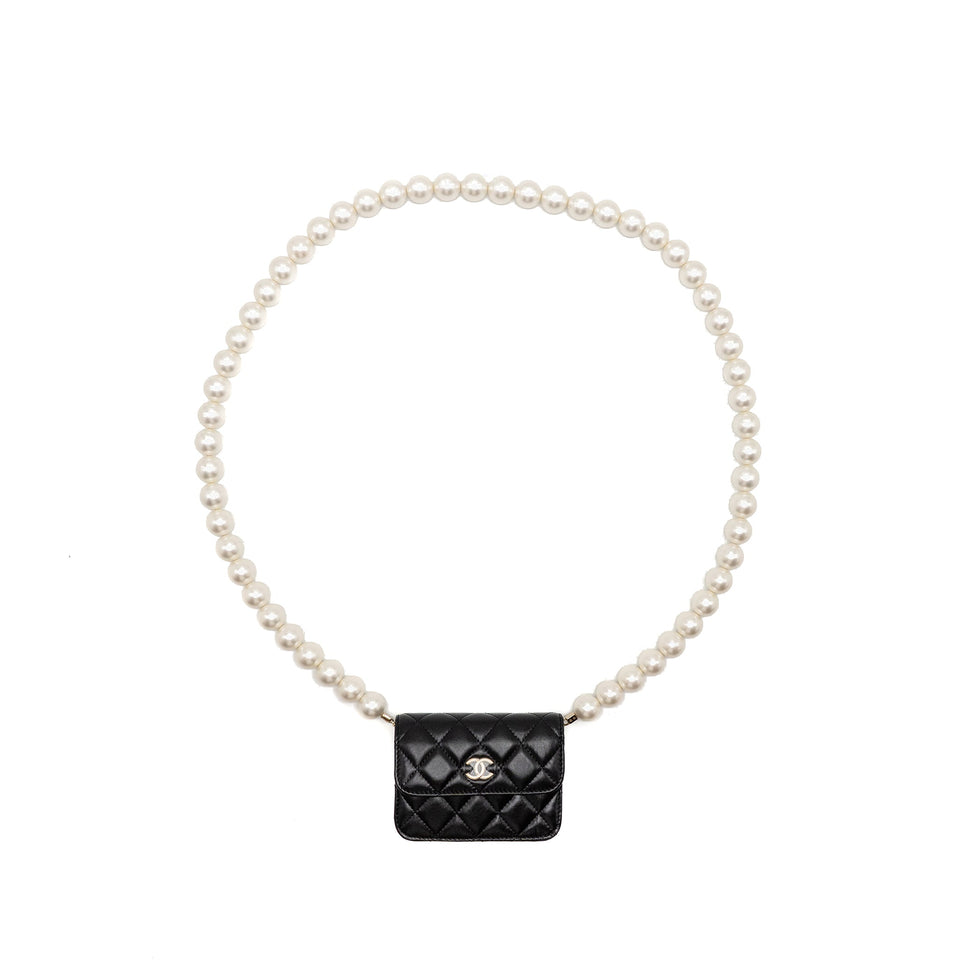 Chanel Maxi Pearl Clutch with Chain Lambskin Black