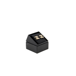 Chanel CC logo with mini pearl deco earrings light gold tone