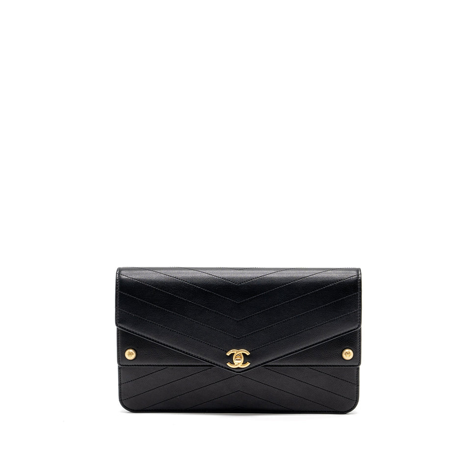 Chanel Voyage Chevron Clutch Calfskin Black
