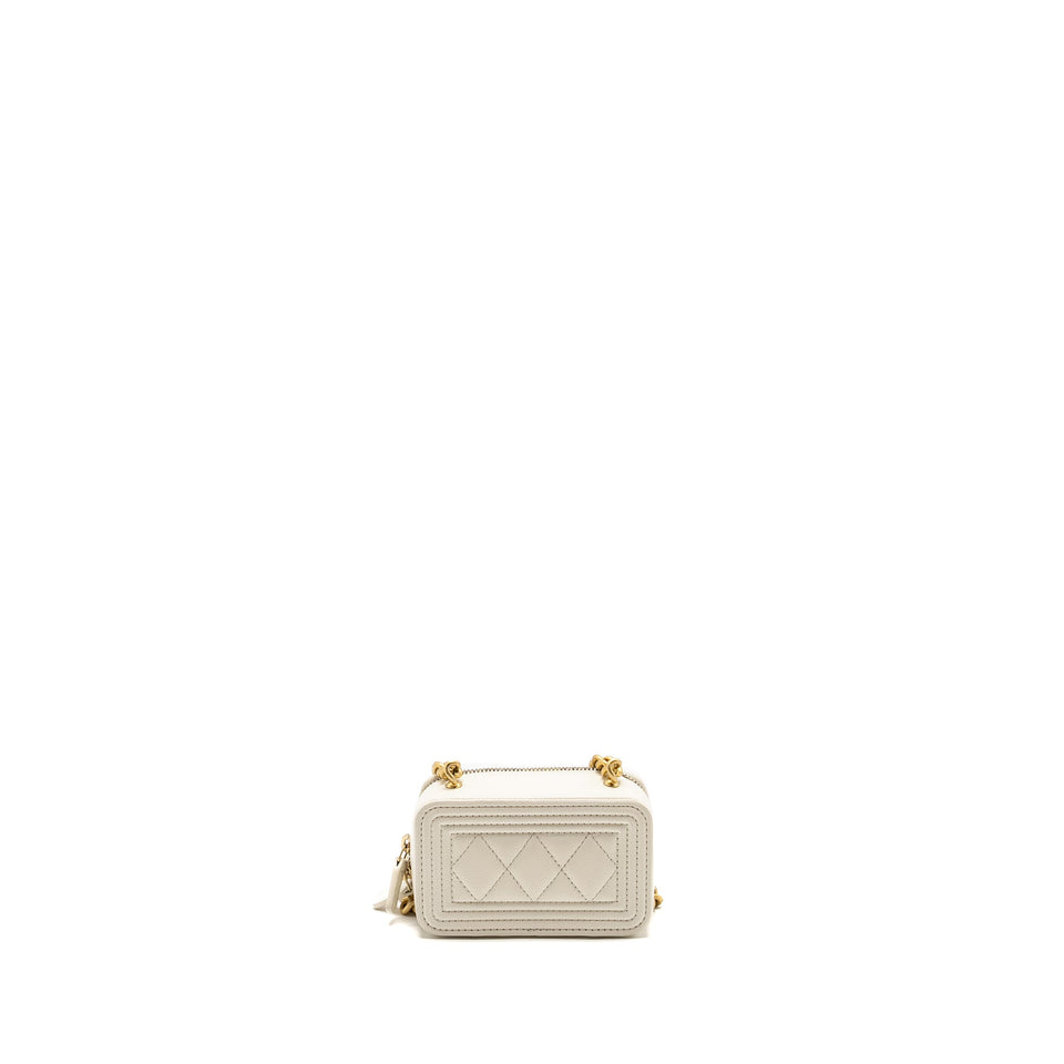 Chanel Boy Chain Clutch Caviar White  (Microchip)