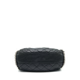 Chanel quilted leather with Chain Shoulder Bag Black