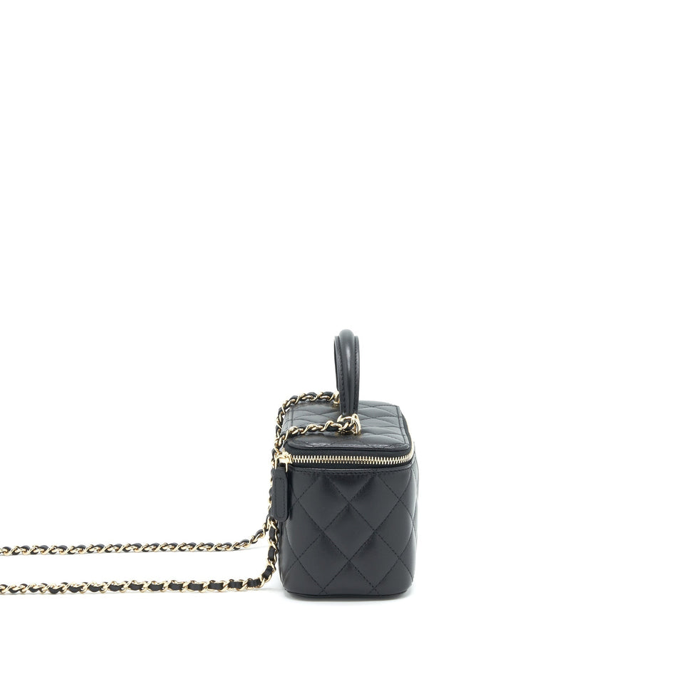 Chanel 21K top handle rectangular Vanity with chain Black L