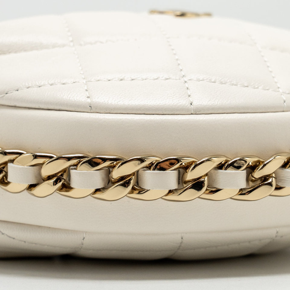 Chanel 23C Round Clutch Lambskin White L (Microchip)