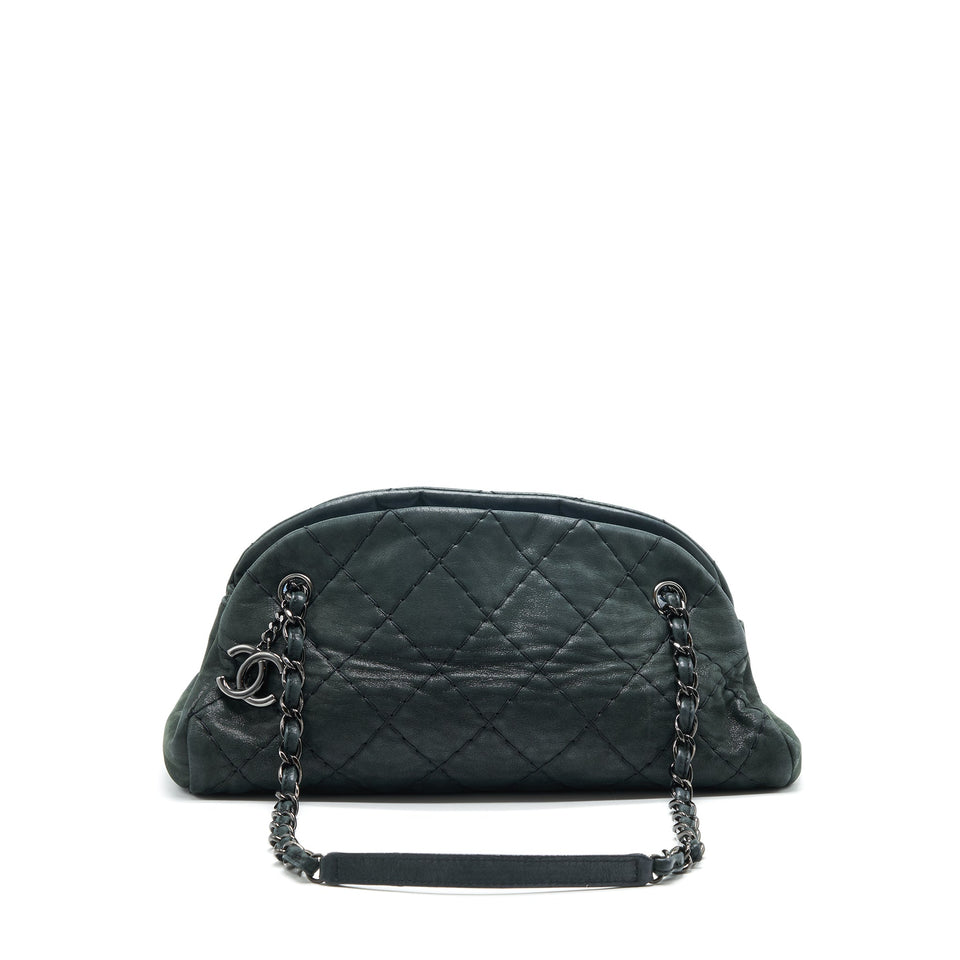 Chanel JUST MADEMOISELLE BOWLING BAG QUILTED LEATHER IN BLACK BHW