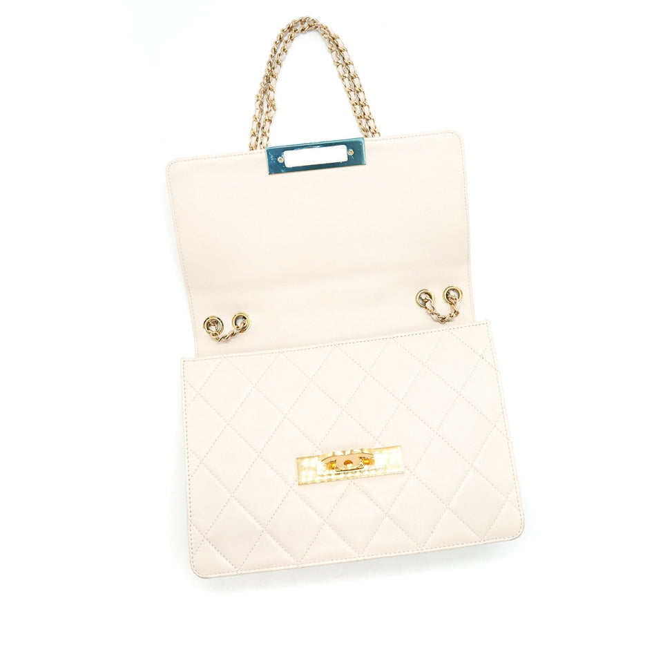 Chanel CC Logo Flap Bag With Chain Quilted Lambskin Ivory White