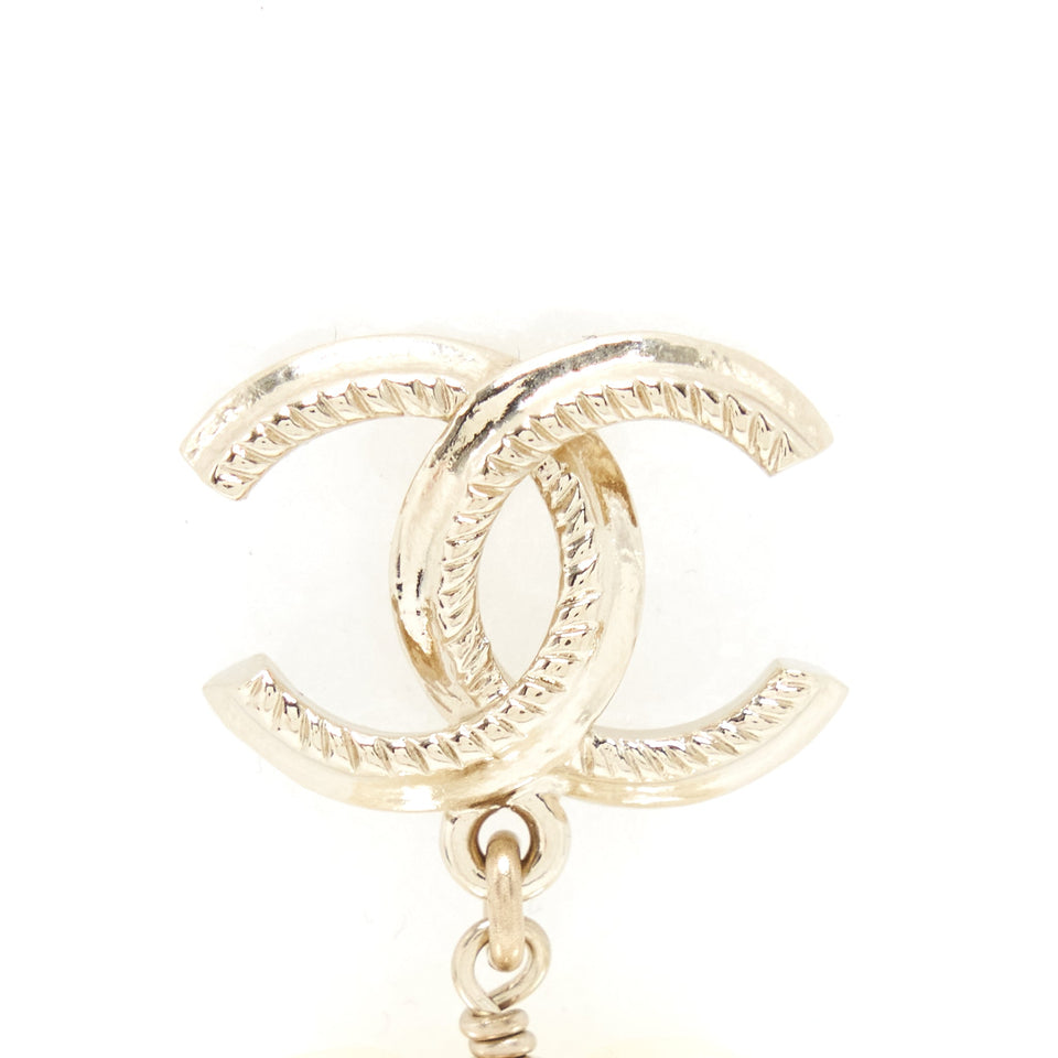 Chanel CC And Heart Earring Light Gold Tone