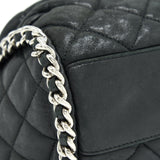 Chanel quilted leather with Chain Shoulder Bag Black