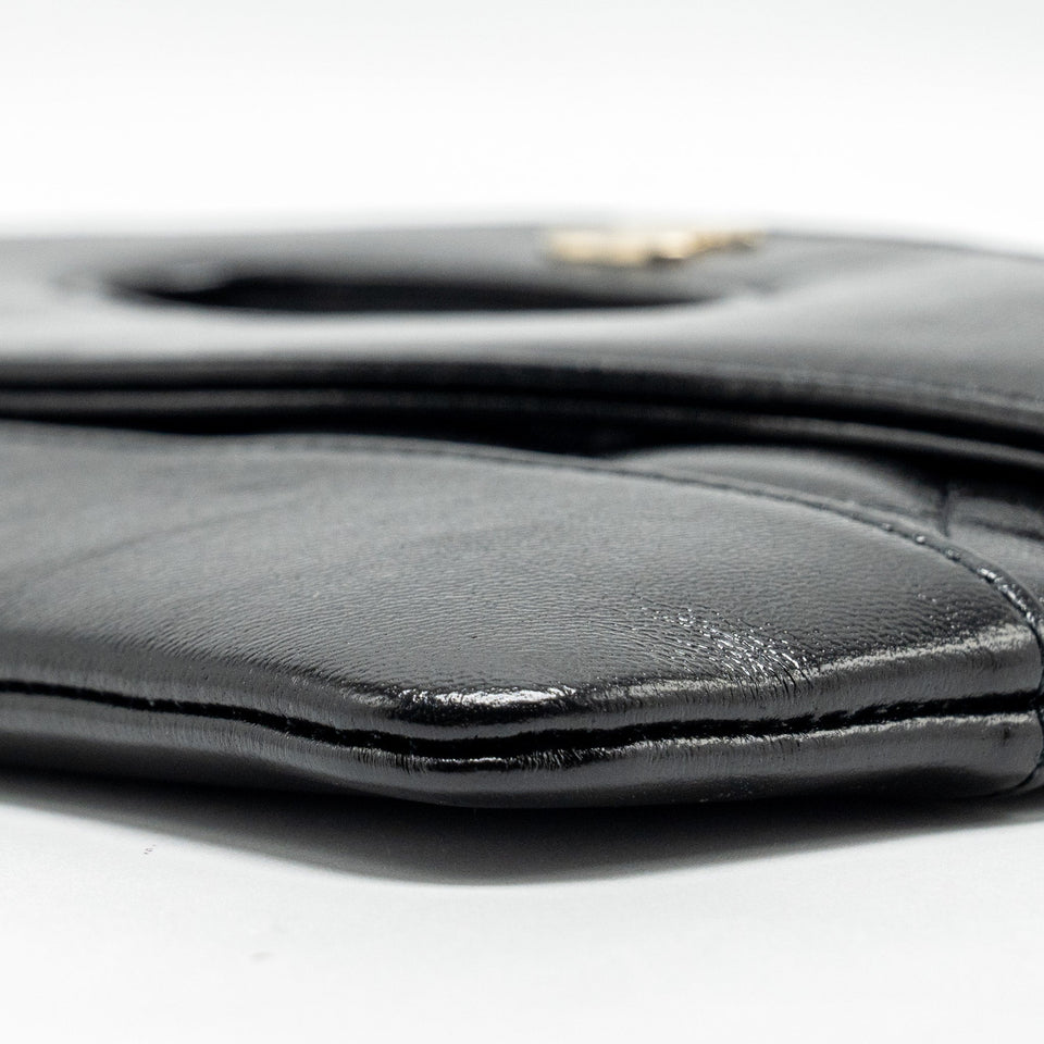 Chanel 24S Mini 31 Clutch Shiny lambskin Black L (Microchip)