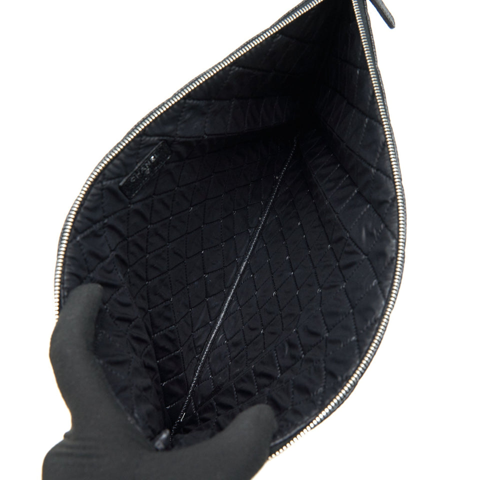 Chanel Caviar Pouch Black