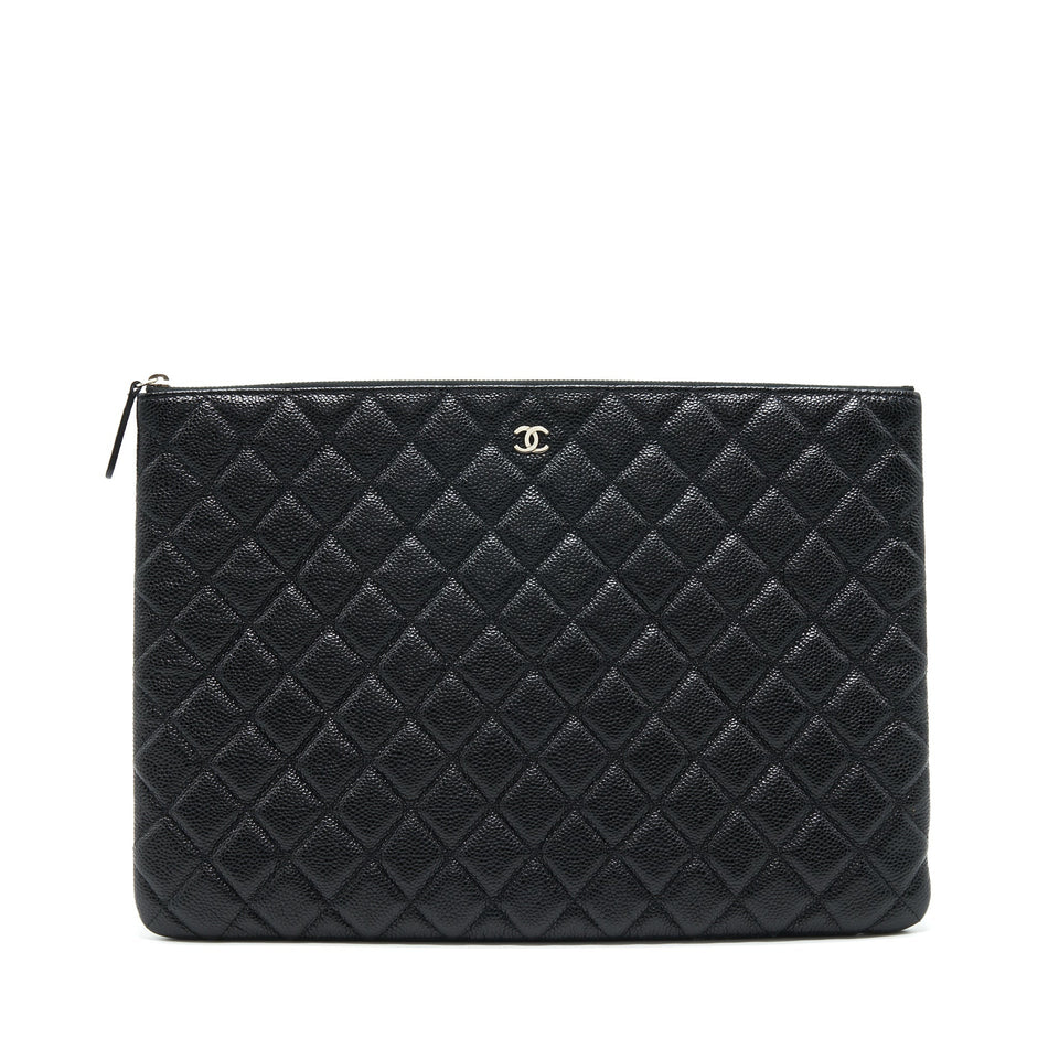 Chanel Caviar Pouch Black