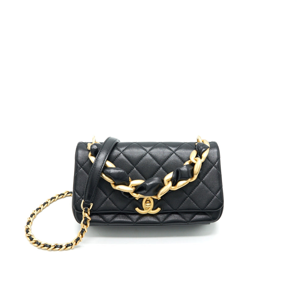 Chanel Shiny Lambskin Flap Bag Black